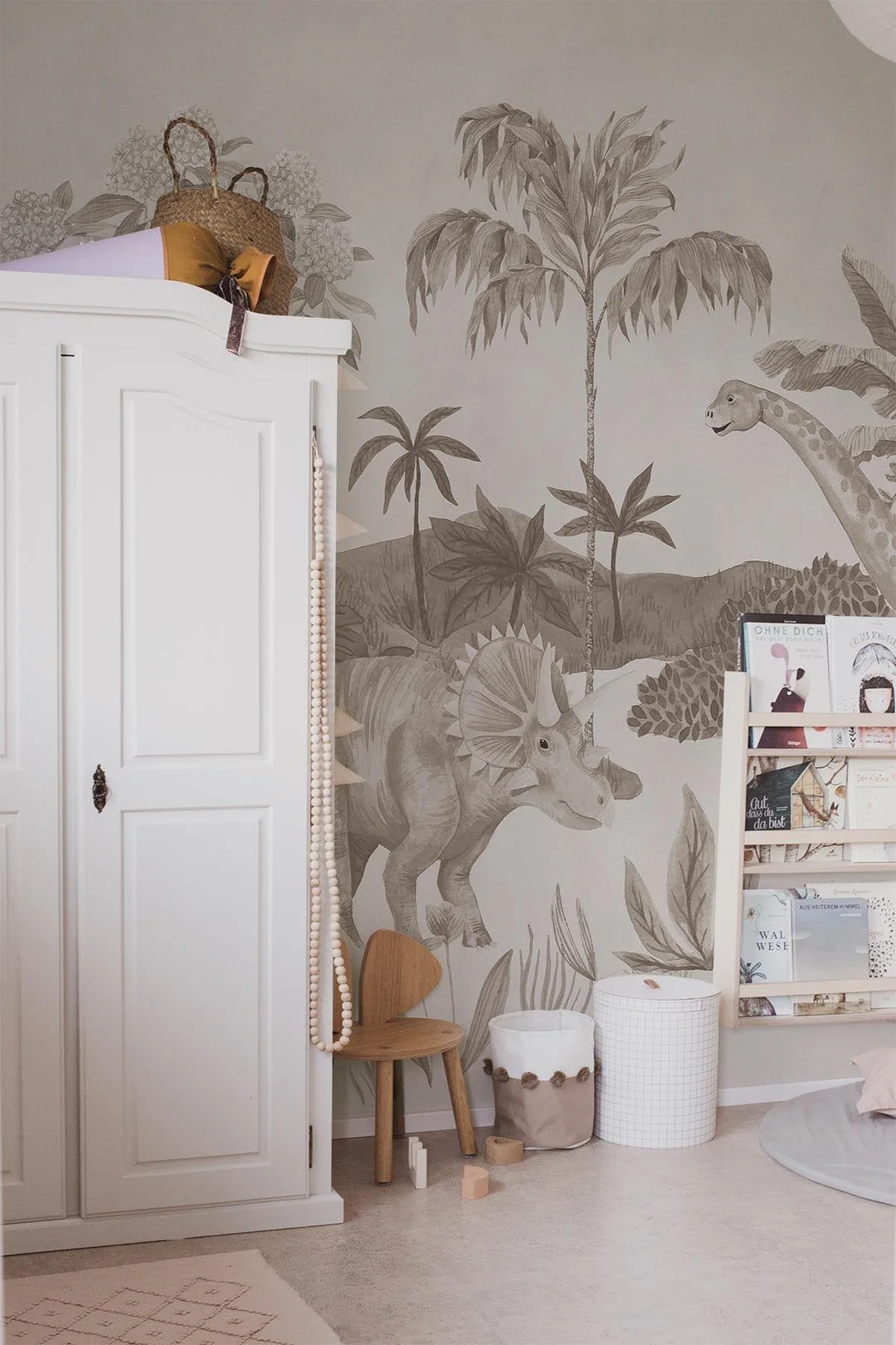 minimalist nursery decor