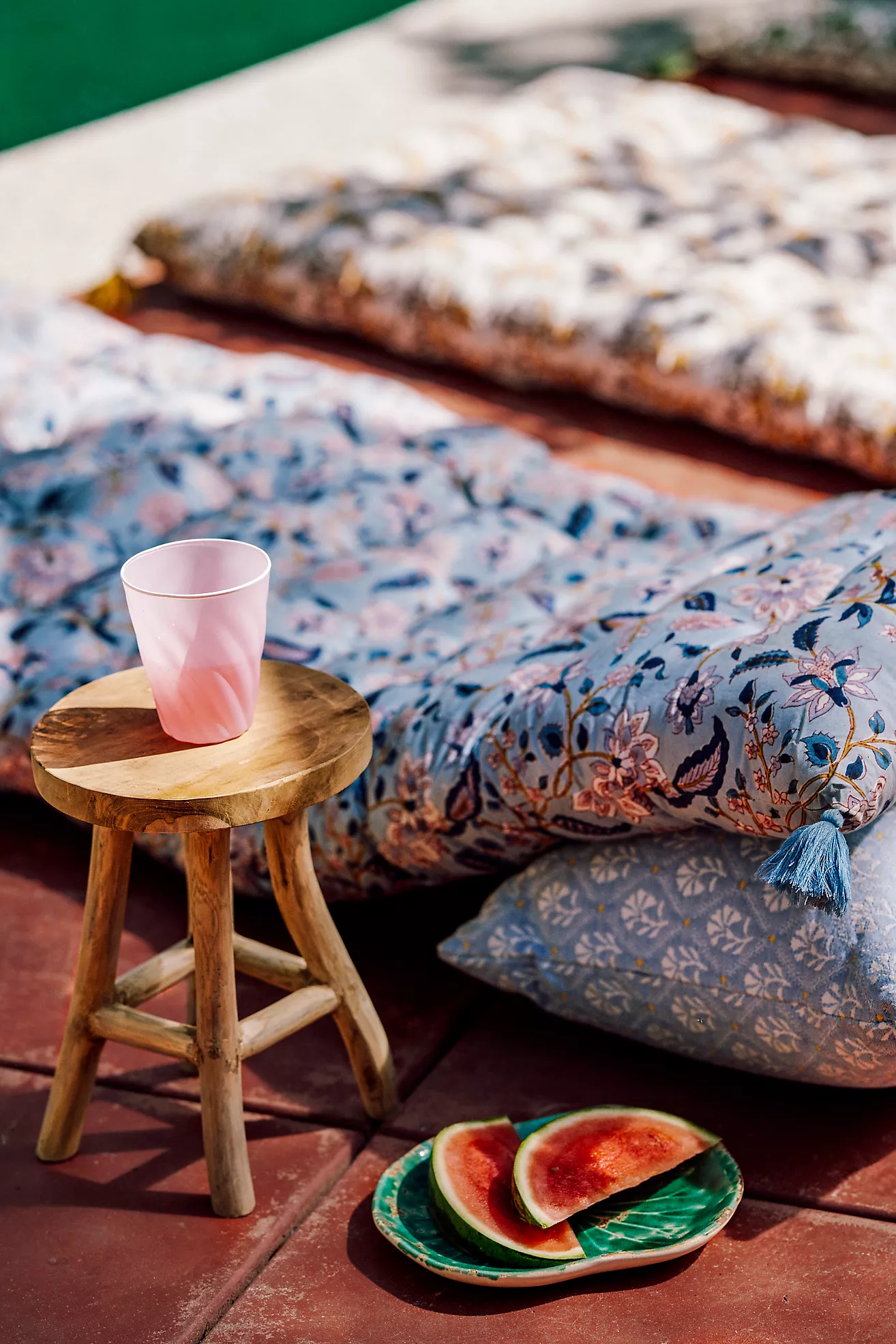 boho outdoor decor