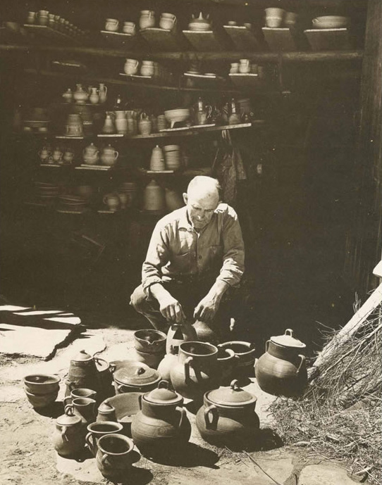 Traditional galician potter