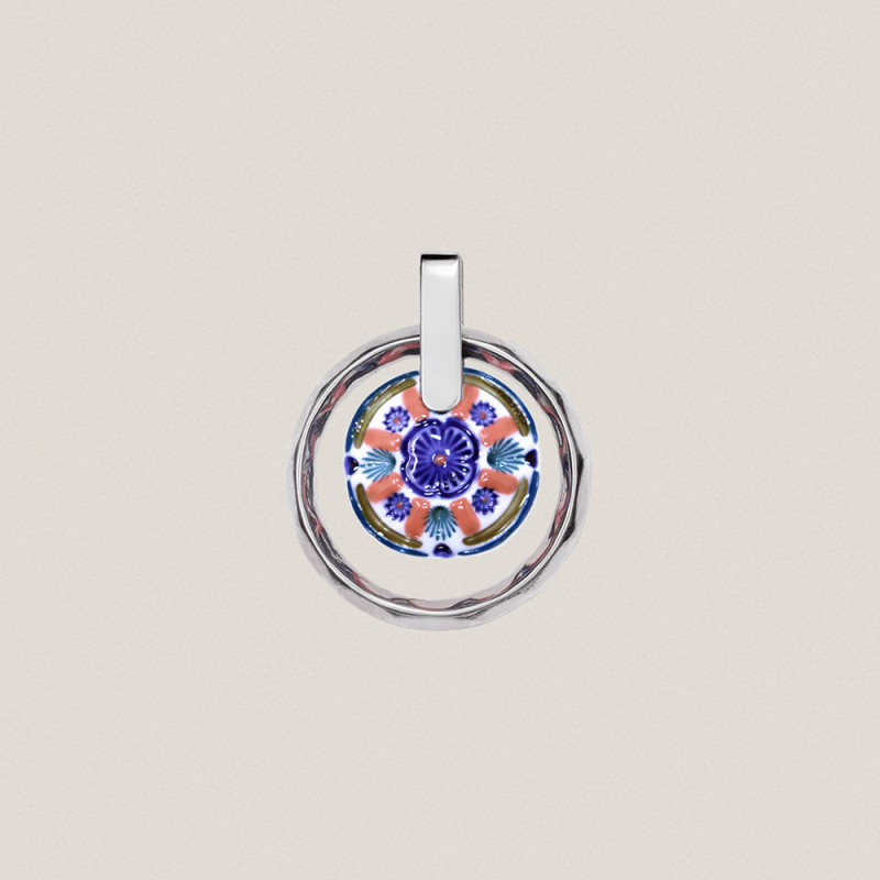 Rosalia sargadelos pendant