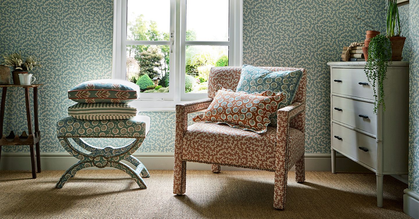 Small-scale patterns