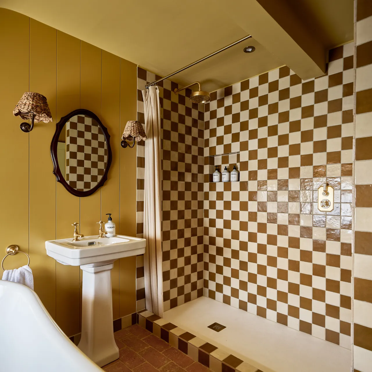 BAthroom Colour capping in mustard tones