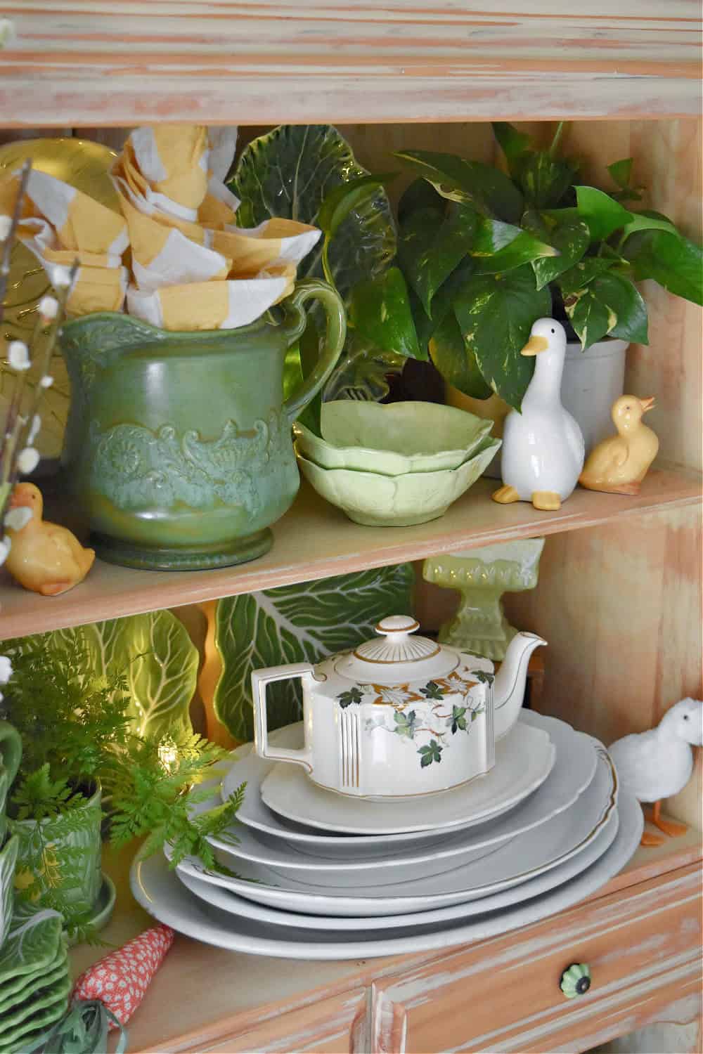 Mix Vintage & Modern Pieces cabbage ceramics for a Collected Look