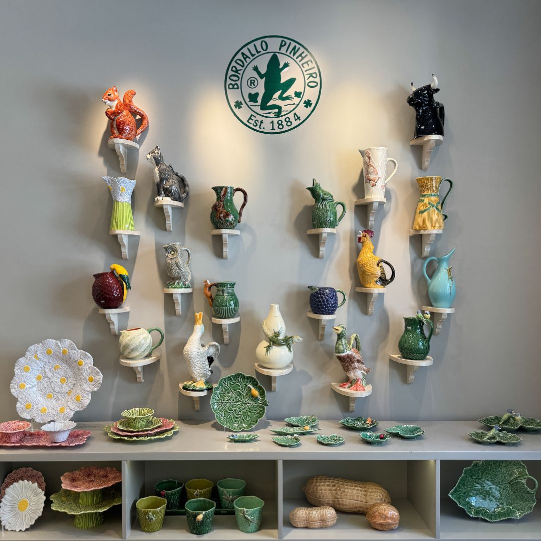 Cabbage ceramic specialist Bordallo Pinheiro