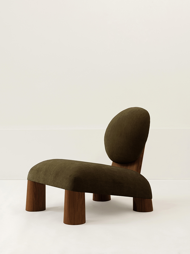 Kolkhose accent chair style