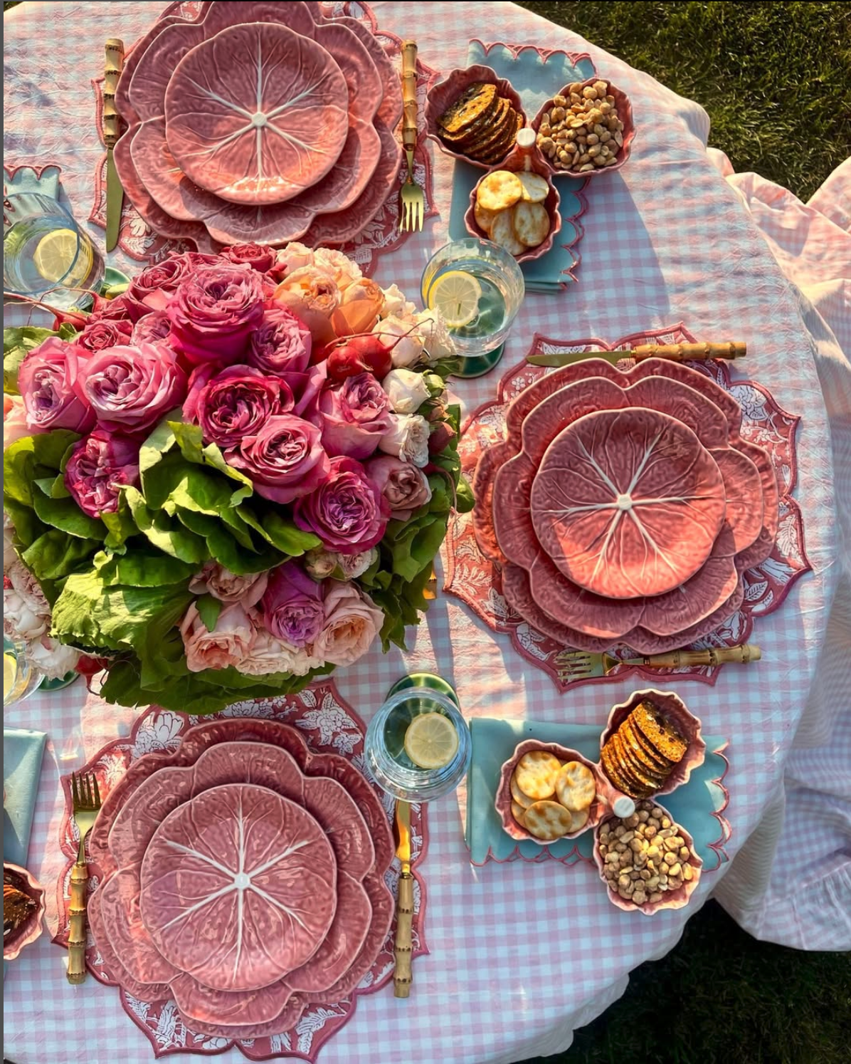 Pink Pinheiro Bordallo cabbage ceramics.