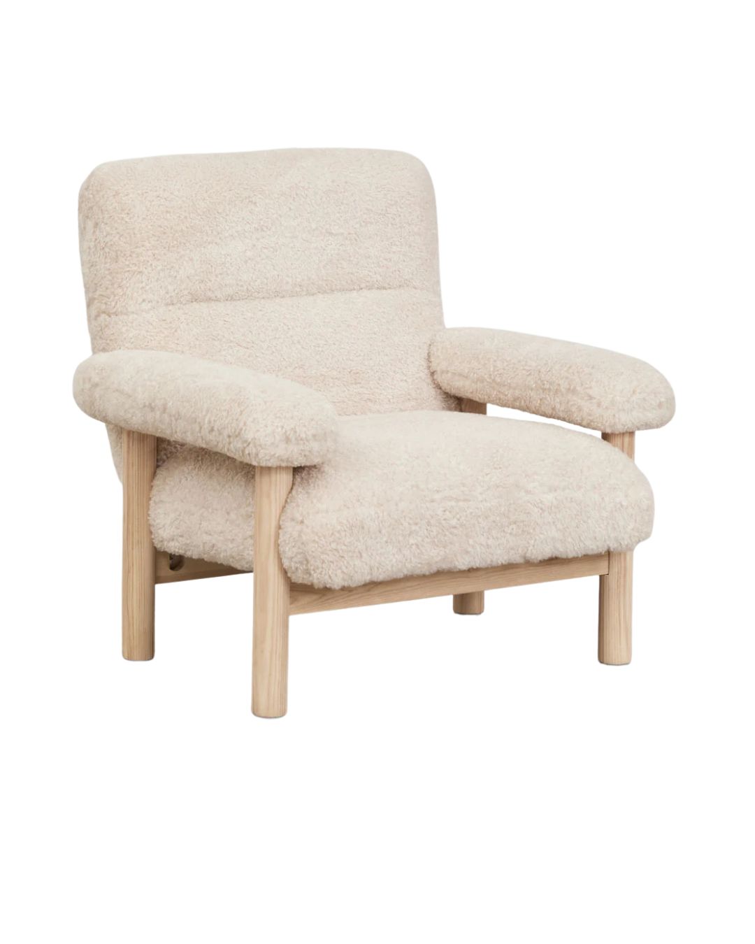Fluffy, cosy armchair style by Sklum